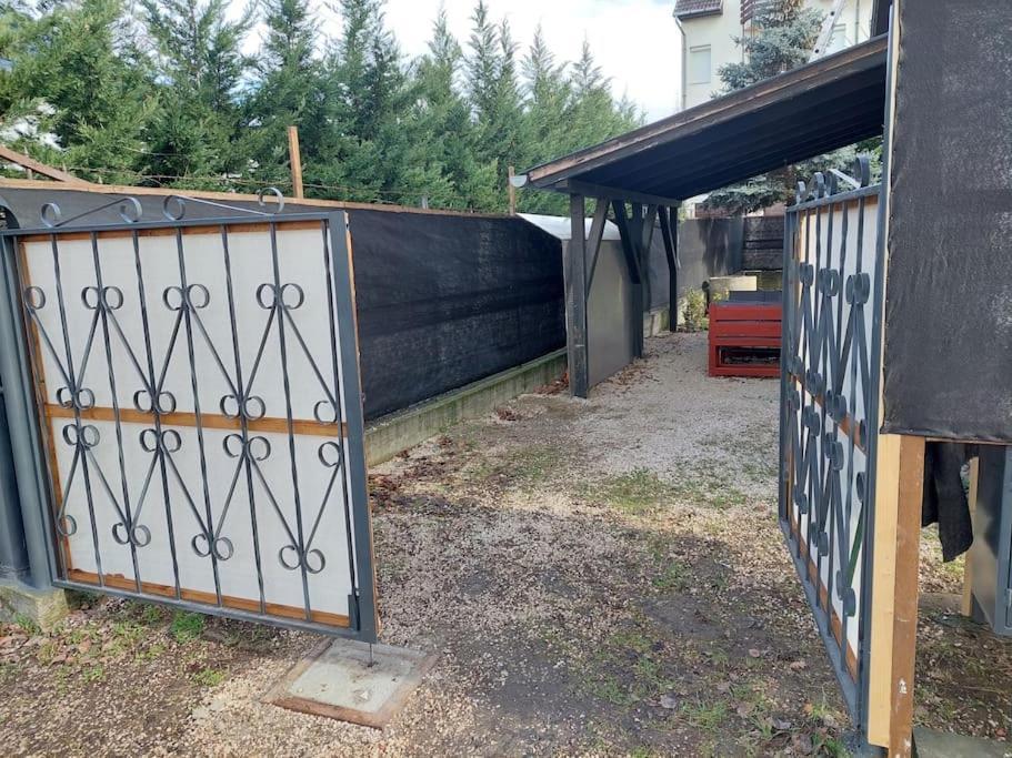 Ujszeged Apartman Buitenkant foto