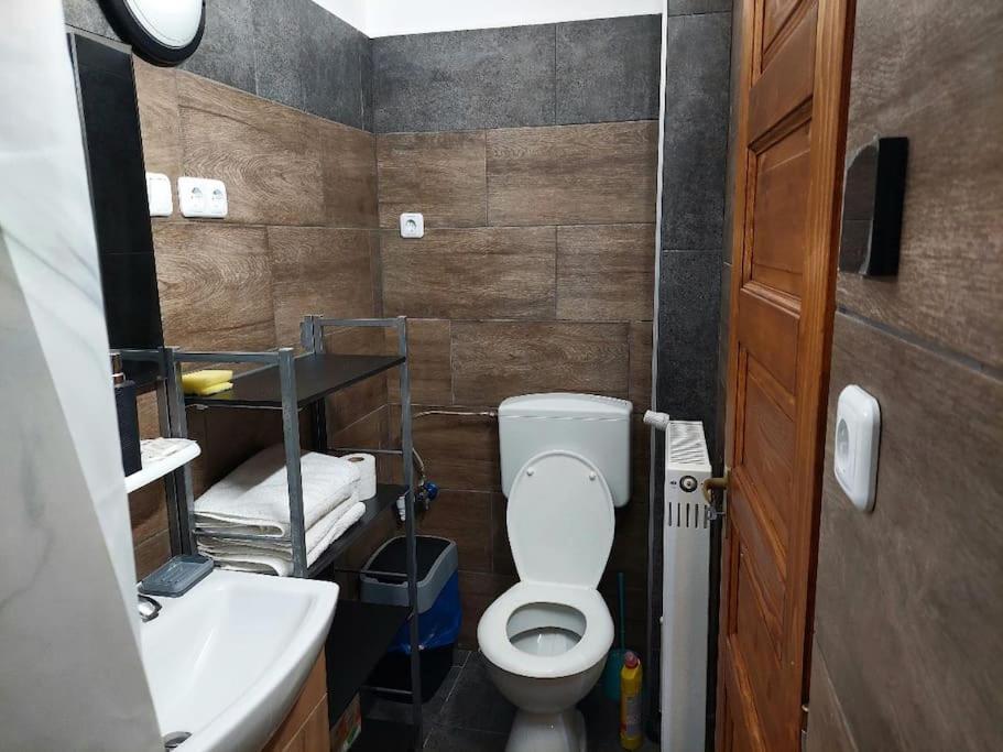 Ujszeged Apartman Buitenkant foto
