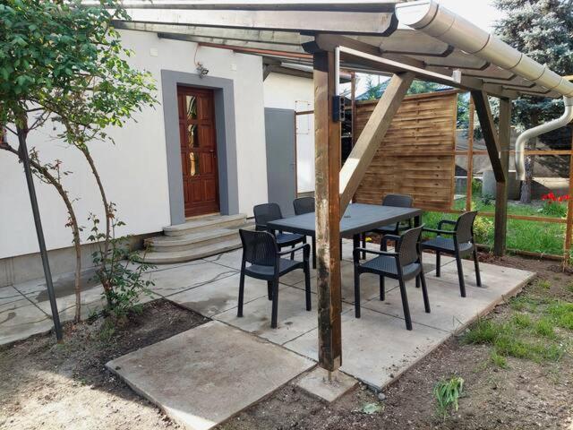 Ujszeged Apartman Buitenkant foto