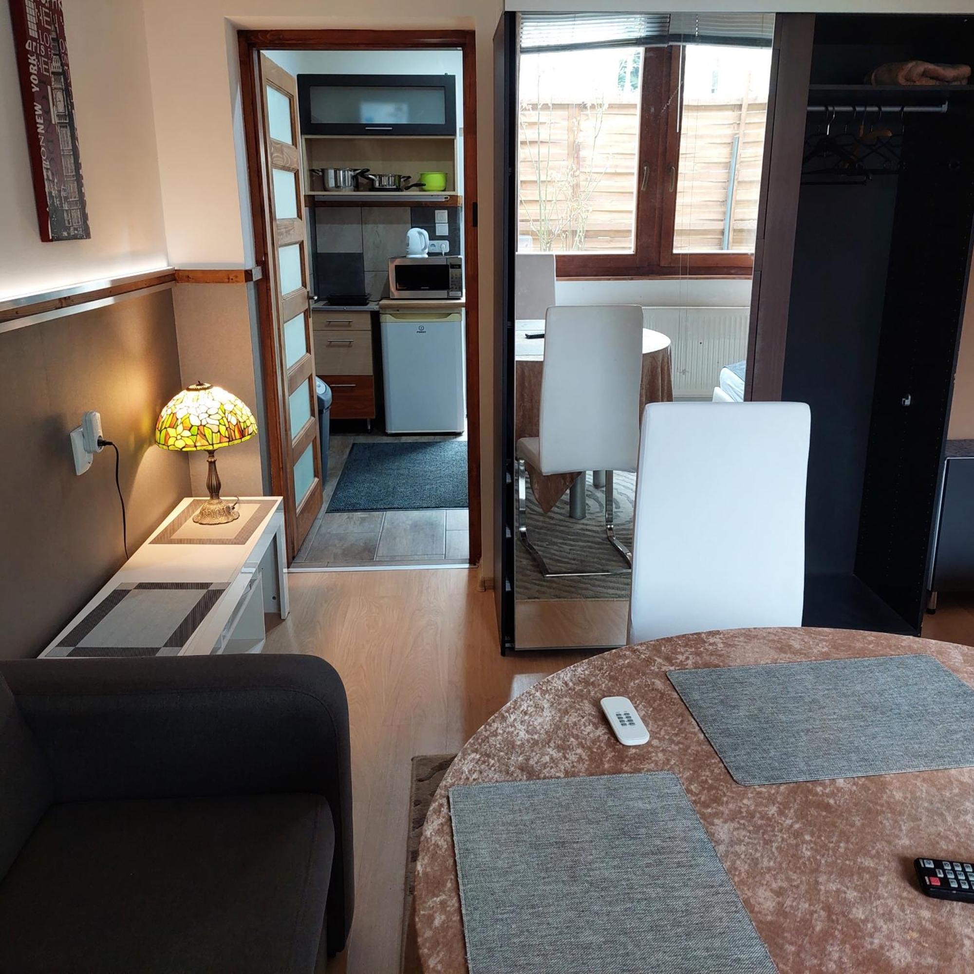 Ujszeged Apartman Buitenkant foto