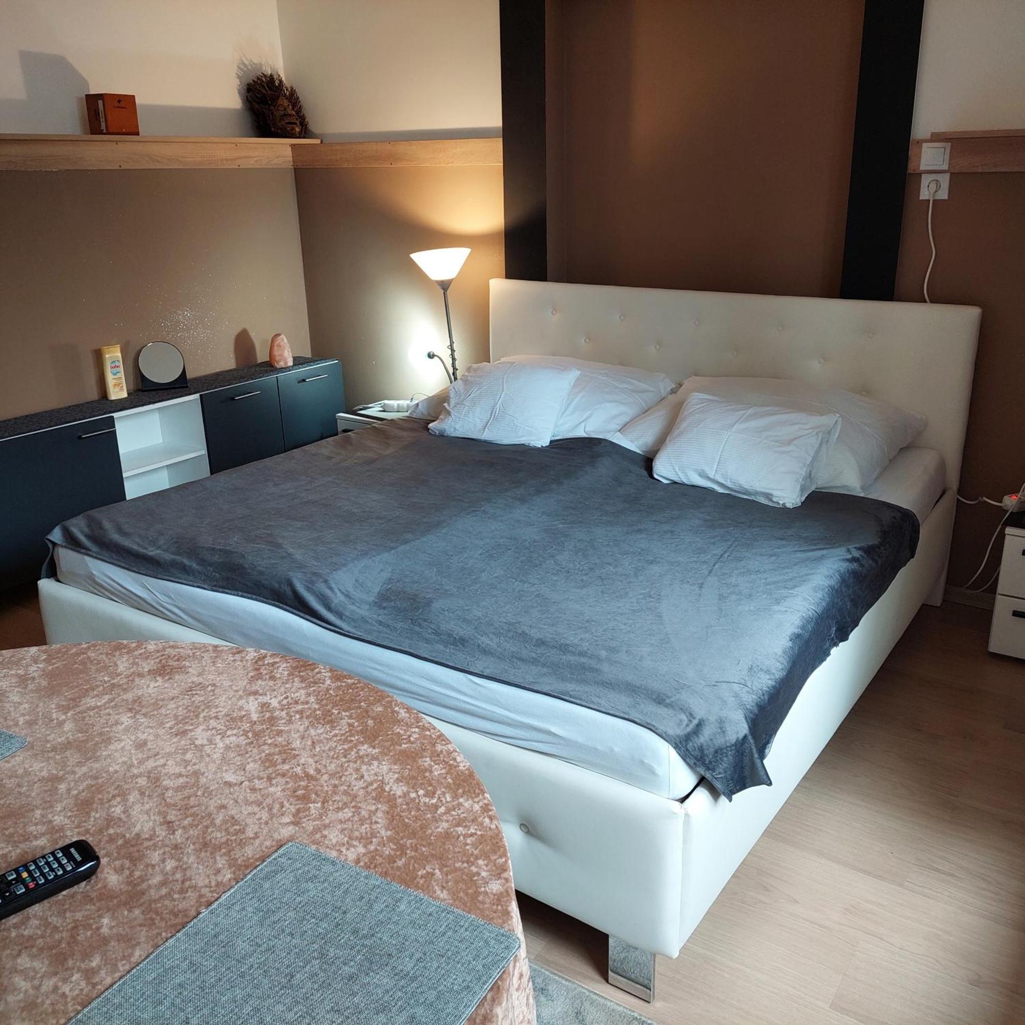 Ujszeged Apartman Buitenkant foto
