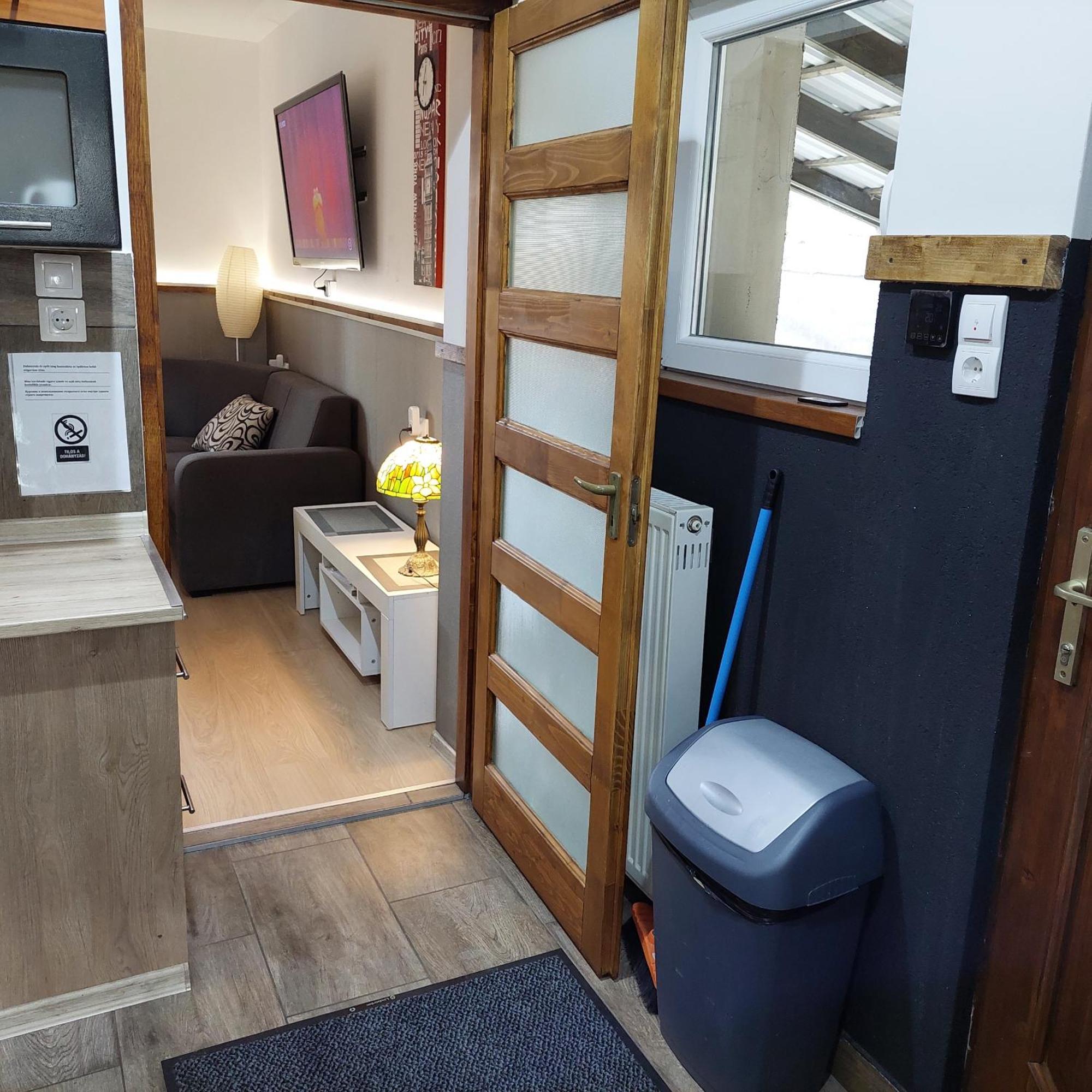 Ujszeged Apartman Buitenkant foto