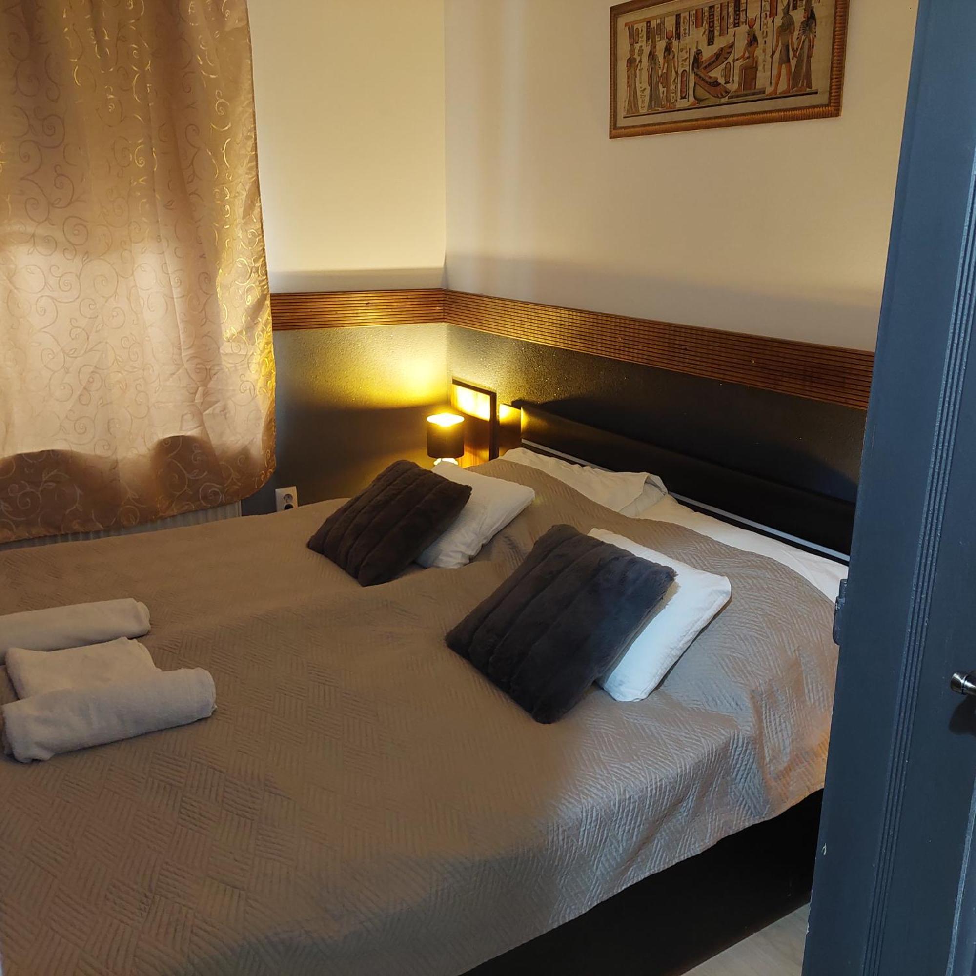 Ujszeged Apartman Buitenkant foto