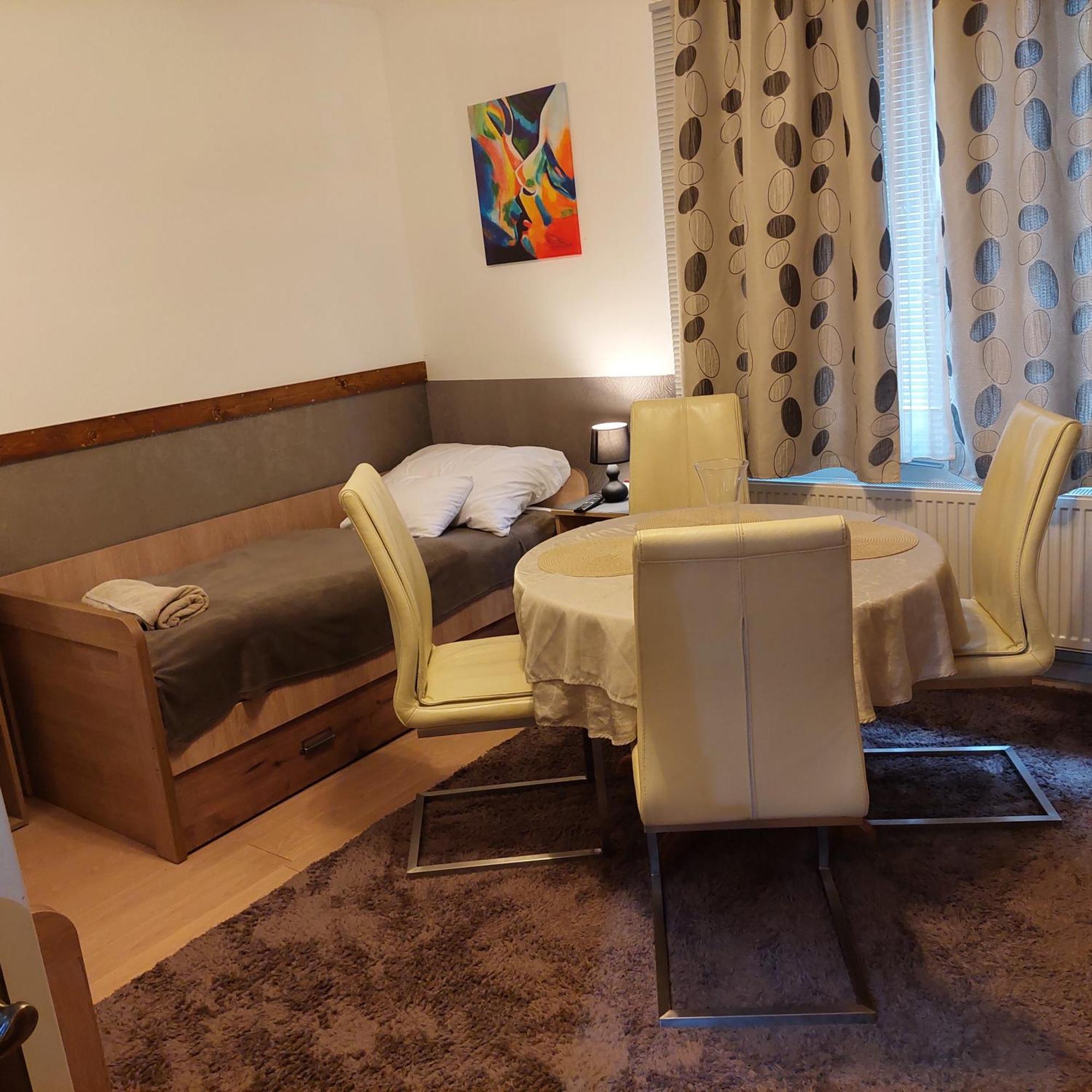 Ujszeged Apartman Buitenkant foto