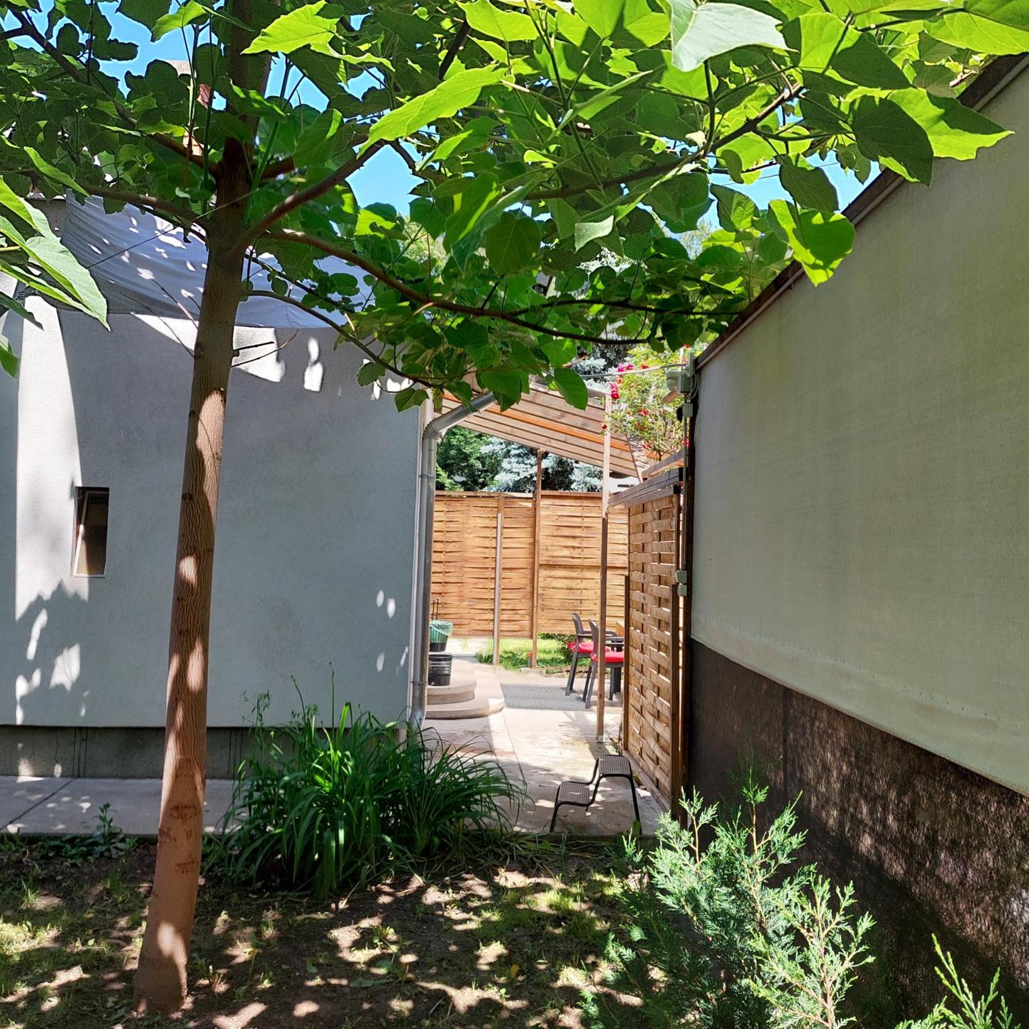 Ujszeged Apartman Buitenkant foto